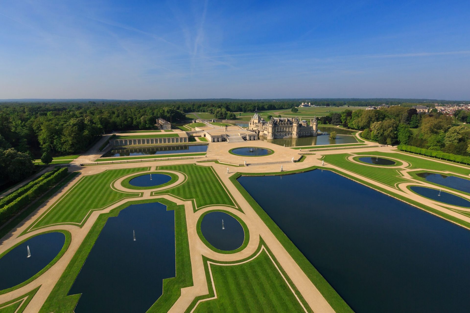 Le Château de Chantilly Chantilly Senlis Tourisme