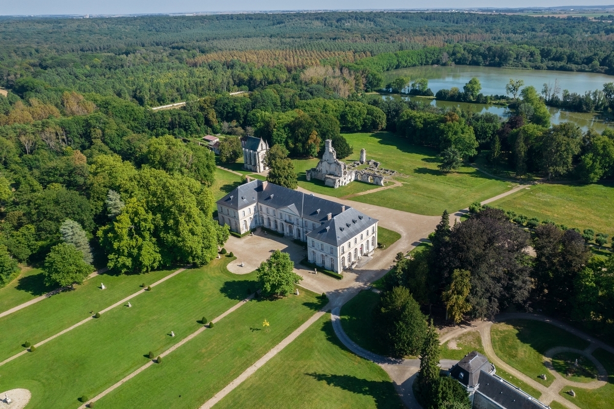 The Domain of Chaalis - Chantilly Senlis Tourism